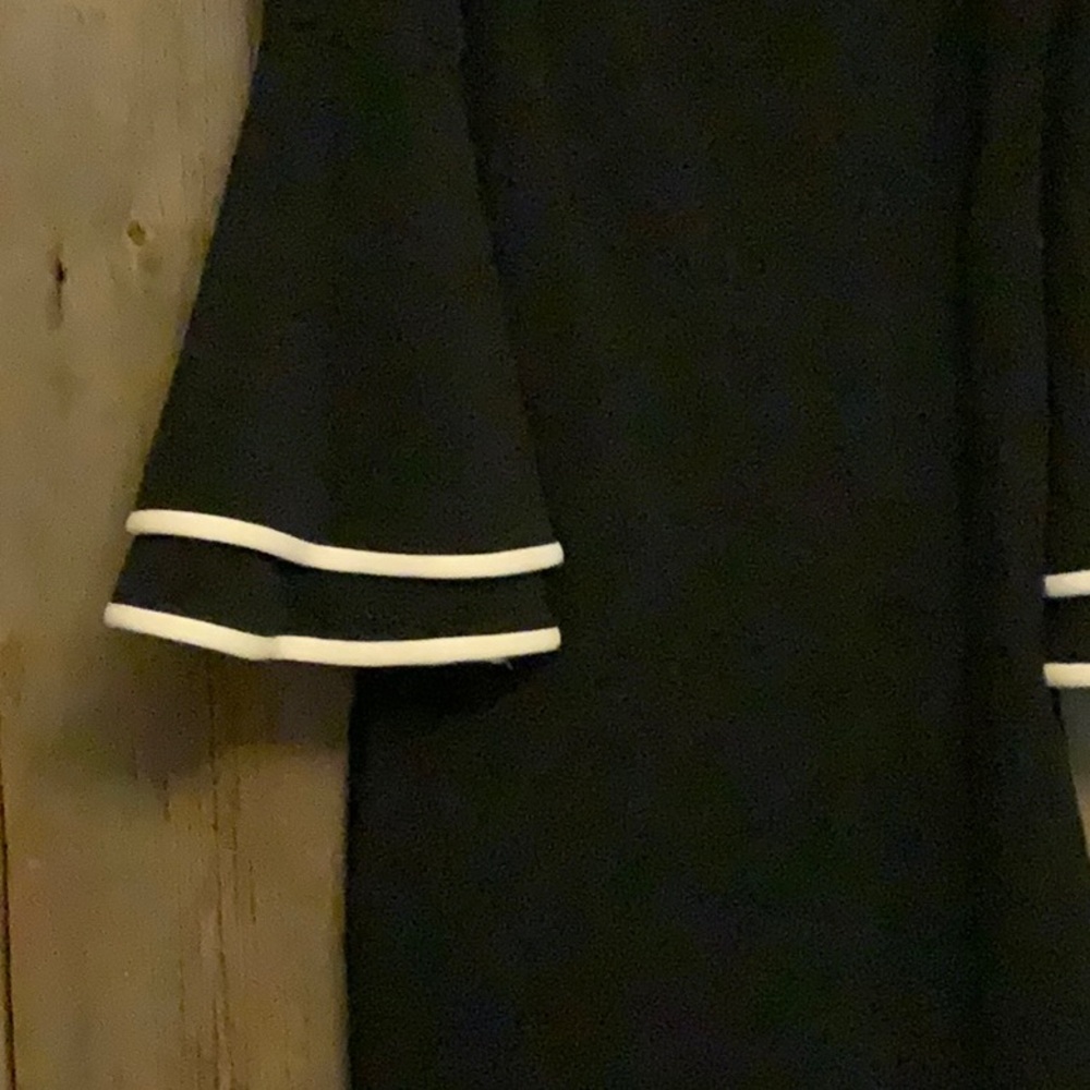 Dress - Picture 3 of 6